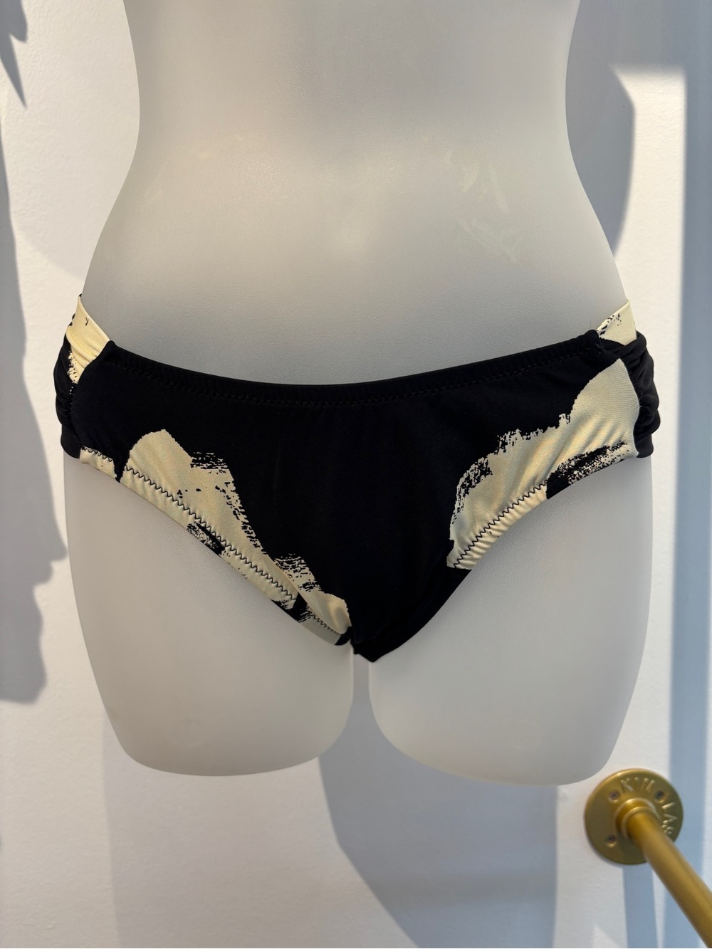 NEW Tara Grinna Soft Tab Side Hipster Bikini Swim Bottom 258 Bologna Paint Print